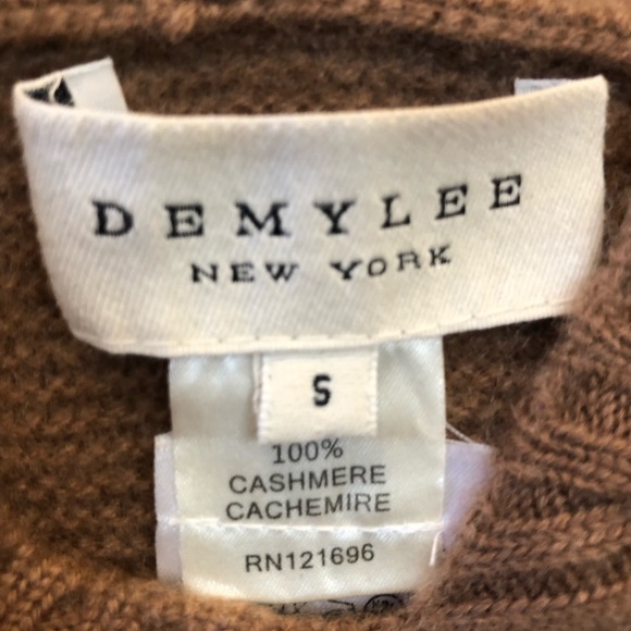 Demylee cashmere v-neck tunic - Picture 3 of 5